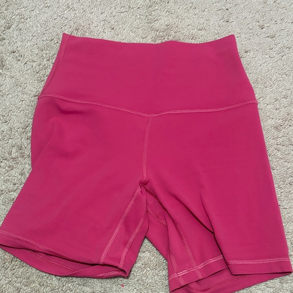 lululemon athletica Pants - Lululemon Align 6 in. shorts size 4